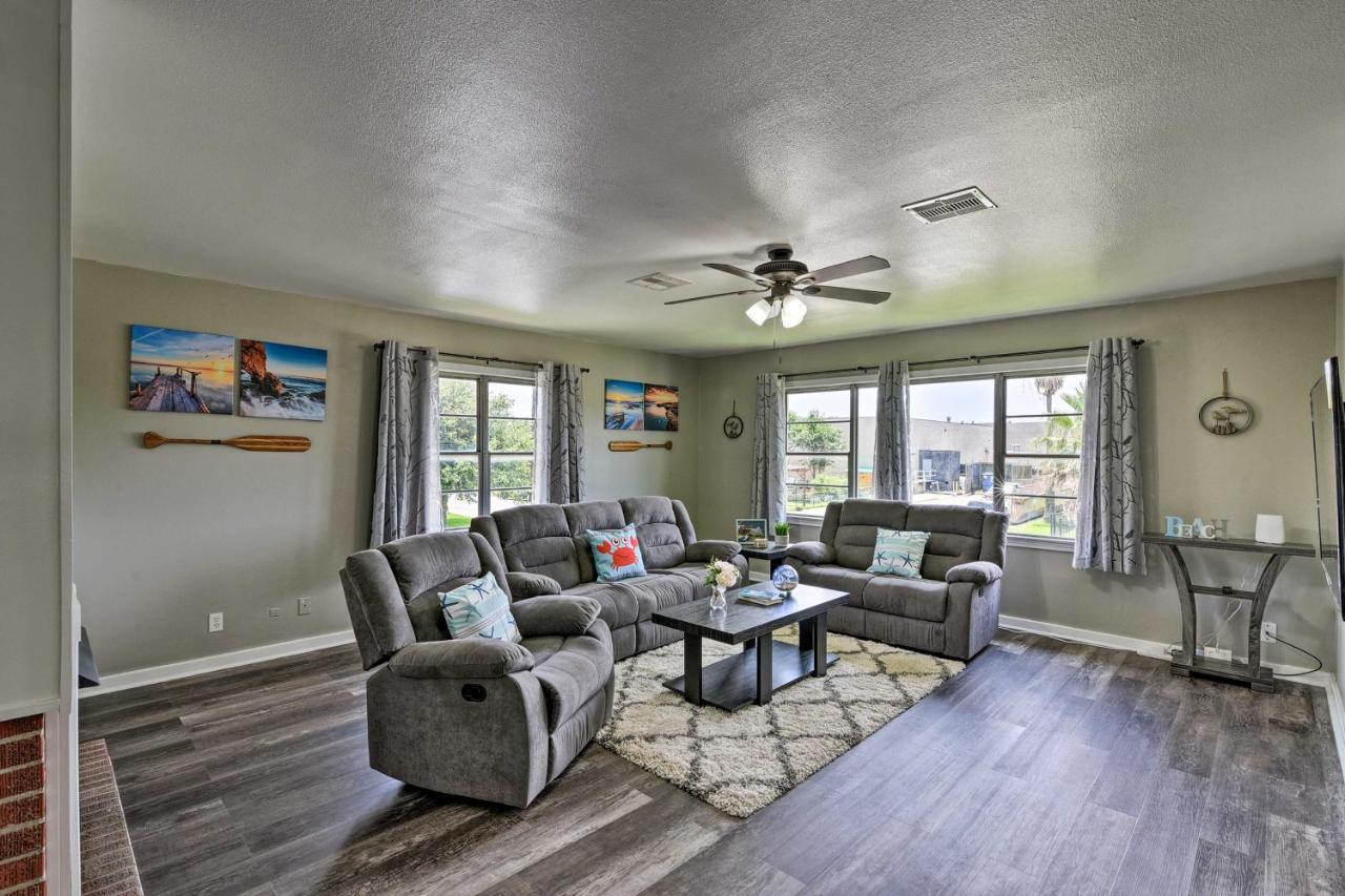 Spacious And Modern Family Duplex In Galveston! Exterior foto